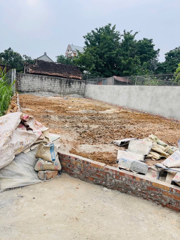 Đất nền Phú Cát Quốc Oai 100m² giá 2 tỷ - Vị trí thuận lợi, đầu tư sinh lời!