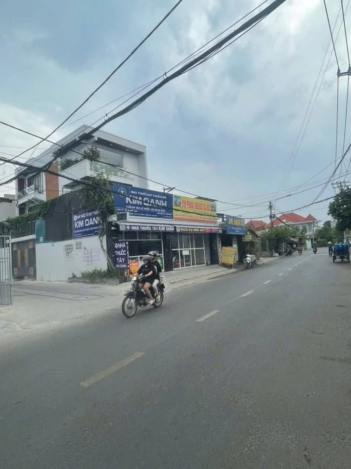 Biệt thự mini 2 mặt tiền Tân Xuân Hóc Môn 204m² giá 14.8 tỷ - Đầu tư sinh lời ngay!