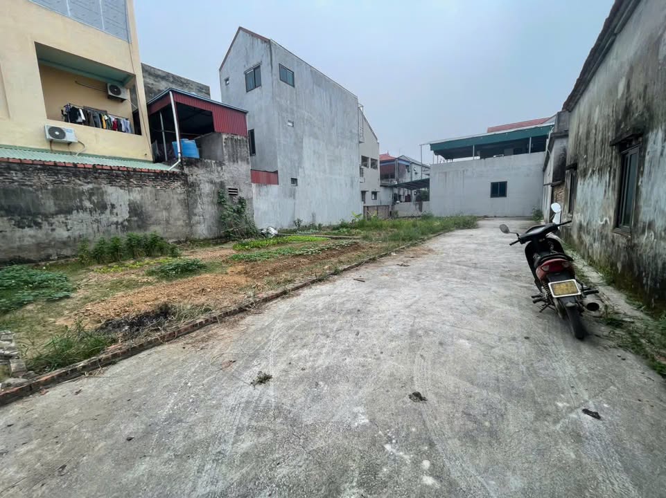 Đất thổ cư Mê Linh 80m² giá chỉ 2 tỷ - Mặt tiền rộng, ô tô vào tận nơi!