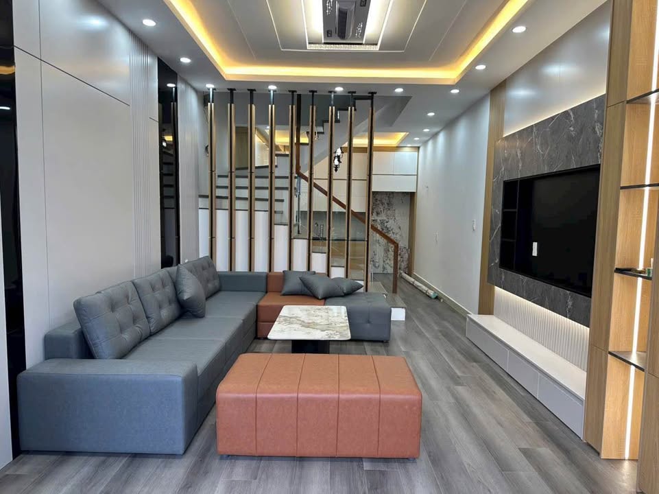 Nhà 3 tầng độc lập tại Đồng Hòa, Kiến An, Hải Phòng 50m² giá 2.85 tỷ - Dân cư sầm uất!