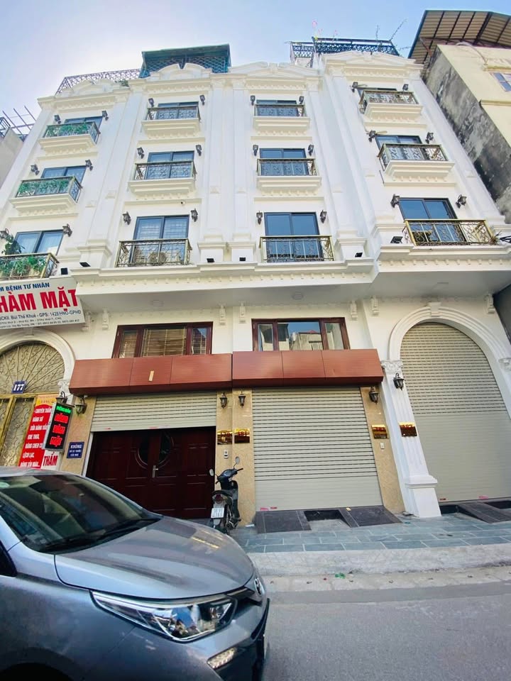 Toà nhà mặt đường Tân Mai 90m² giá 24.5 tỷ - Kinh doanh sầm uất, thương lượng mạnh!