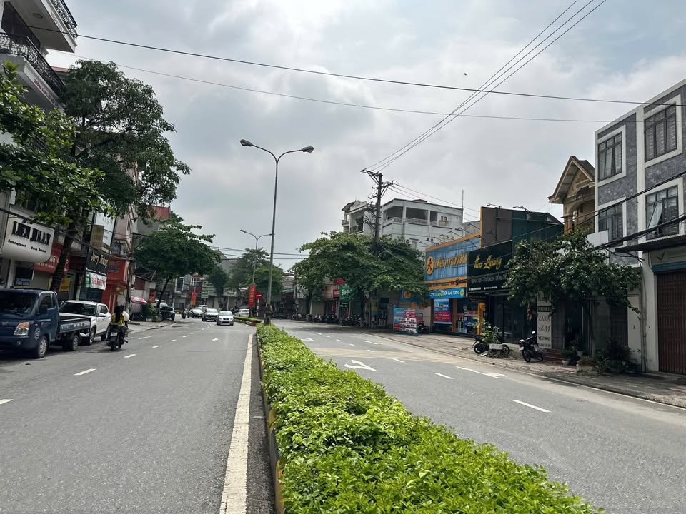 Nhà 2 tầng mặt trục chính Hùng Vương, Vĩnh Yên 107m² - Kinh doanh sầm uất!