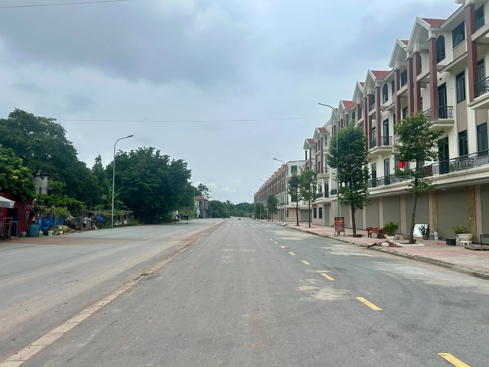 Bán nhà phố 4 tầng Dự án Đông Đô Vạn Phúc - Vạn An - Bắc Ninh, 76,5m² giá 5 tỷ - Sổ hồng lâu dài!