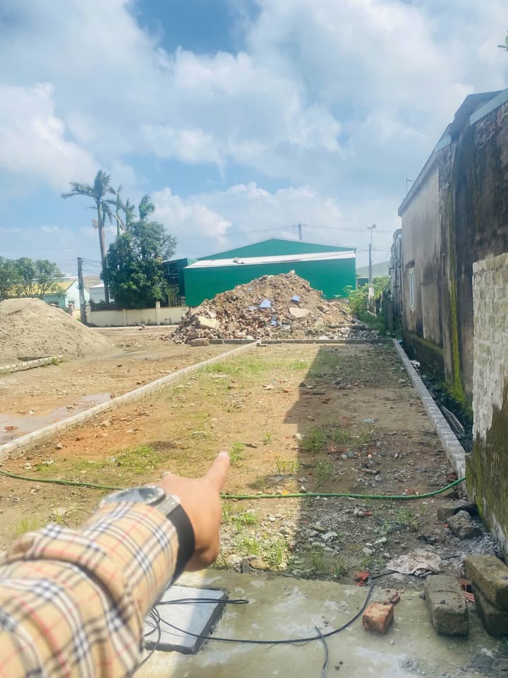 Đất nền Nghi Liên, 81m² giá 1.1 tỷ - Vị trí đắc địa, kết nối hoàn hảo!