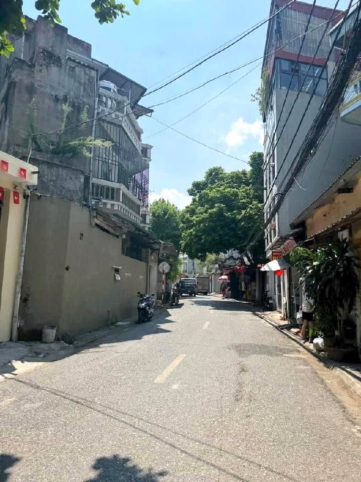 Đất 2 mặt ngõ Ngọc Thụy Long Biên 38m² giá 4 tỷ - Sổ đỏ chính chủ, ô tô tránh!