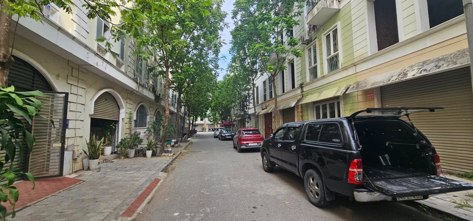 Nhà phố KĐT Đô Nghĩa Yên Nghĩa 100m² giá 23.9 tỷ - Đầu tư sinh lời ngay!