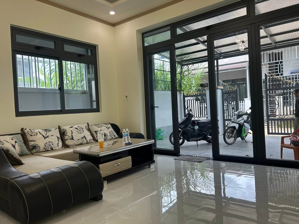 Nhà mới 100% Hiệp Thạnh, Đức Trọng 144m² giá 3.15 tỷ - Thiết kế hiện đại, ở ngay!