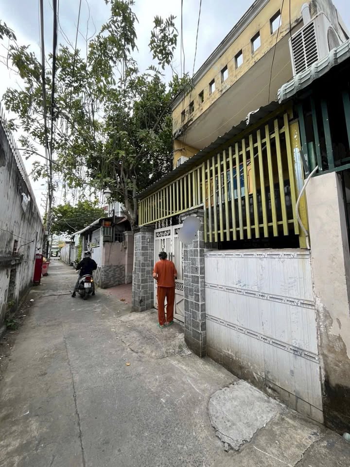 Nhà 2 tầng 55m² Hiệp Bình Phước, giá 4.65 tỷ - Vị trí đắc địa, tiện di chuyển!