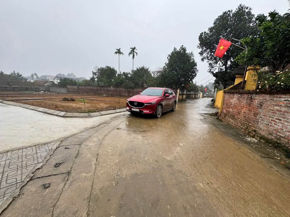 Đất thổ cư 100m² thôn Yên Thái, Quốc Oai, giá chỉ 3 tỷ - Sổ đỏ chính chủ!