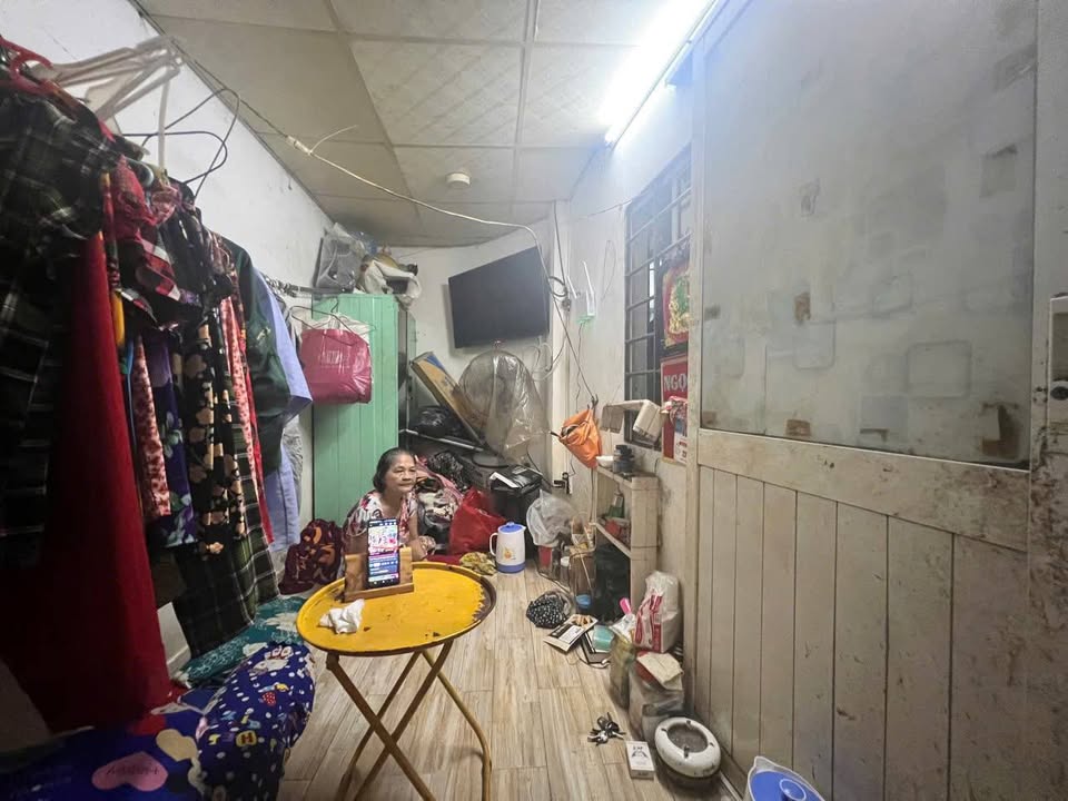 Nhà bán Quận 10, 8.36m² giá 1.999 tỷ - Vị trí trung tâm thuận tiện!