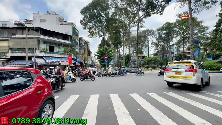 Nhà phố Nguyễn Chí Thanh 17m² giá 3.35 tỷ - Ô tô vào tận nhà!