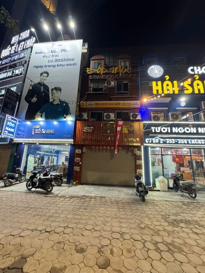 Văn phòng cho thuê tại Hoàng Cầu, Đống Đa 80m² giá 28 triệu - Vị trí đắc địa cho doanh nghiệp!