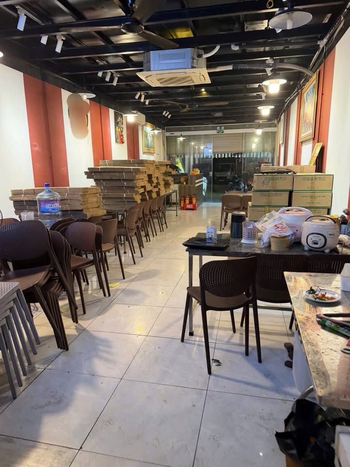 Cho thuê mặt bằng kinh doanh 90m² 2 tầng tại Tây Nam Linh Đàm - Vị trí đắc địa, kinh doanh thuận lợi!