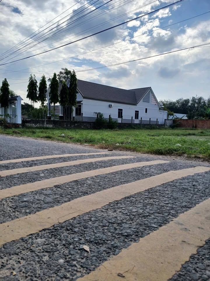 Đất thổ cư Gò Dầu Tây Ninh 210m² giá 880 triệu - Mặt tiền đường nhựa
