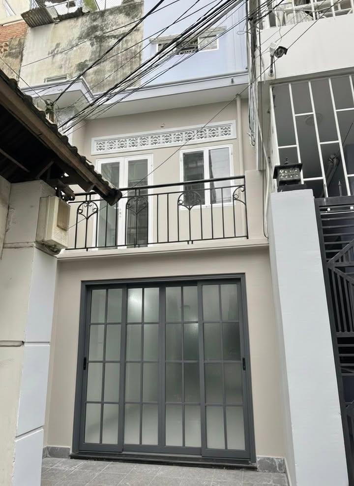 Nhà bán gấp Quận 10, Tô Hiến Thành, 27m² chỉ 6.9 tỷ - Hẻm xe tải, hoàn thiện cuối tháng 12!