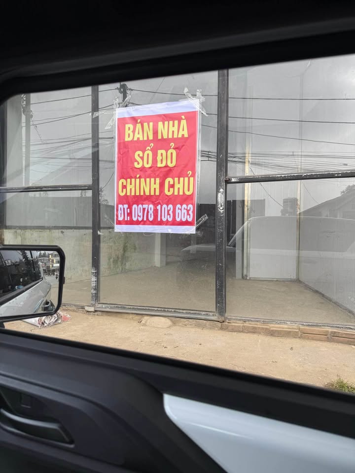 Nhà 3 tầng mặt đường Điện Biên Phủ Sa Pa 44m² giá 4.4 tỷ - Cơ hội đầu tư hấp dẫn!