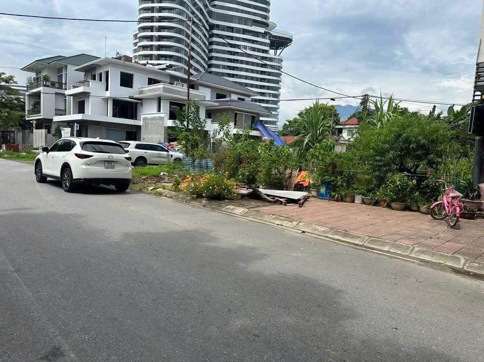 Đất nền Cam Đường Lào Cai 90m² giá 3 tỷ - Tiềm năng phát triển lớn!