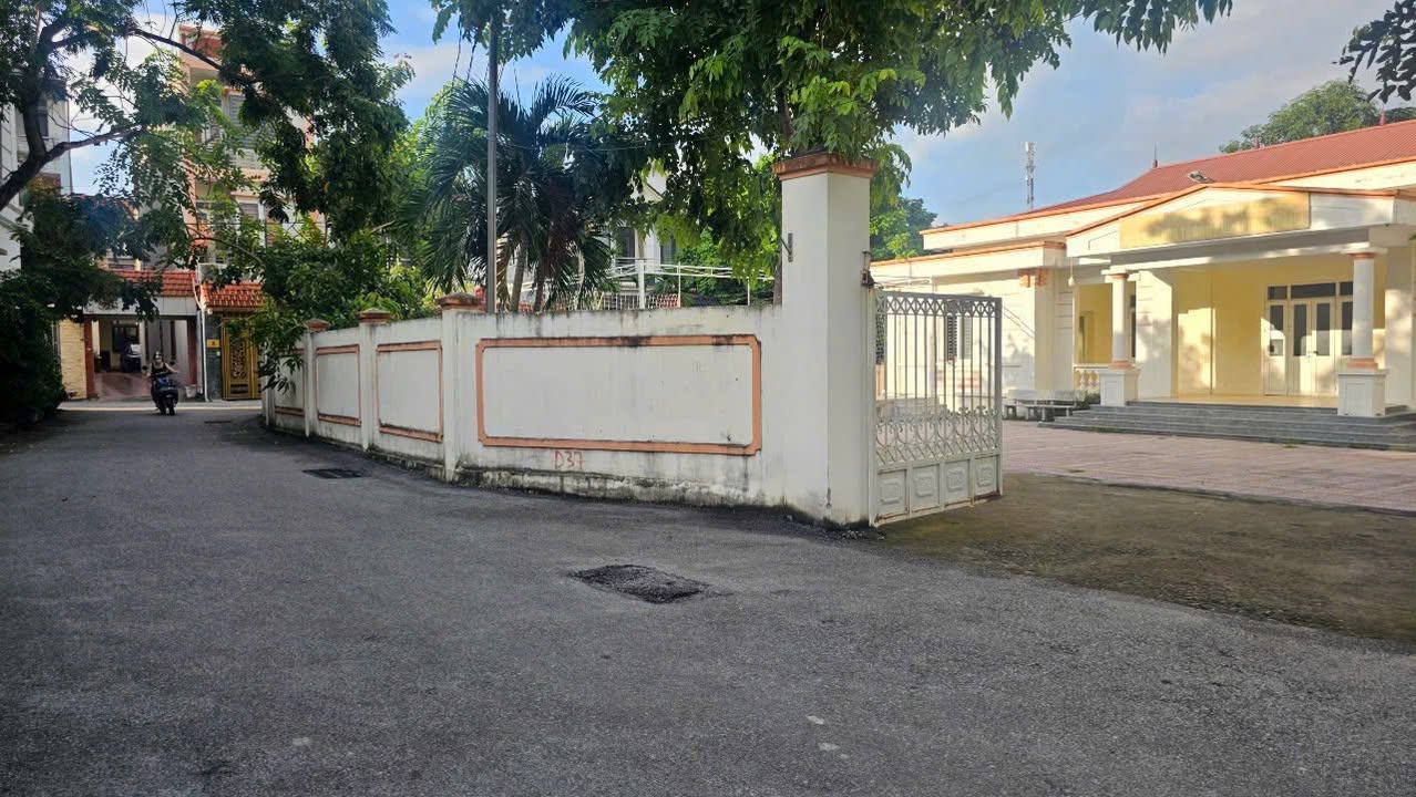 Nhà cấp 4 + Đất tại Trung Thành, Định Trung, Vĩnh Phúc 130m² chỉ 2.7 tỷ - Đầu tư sinh lời ngay!