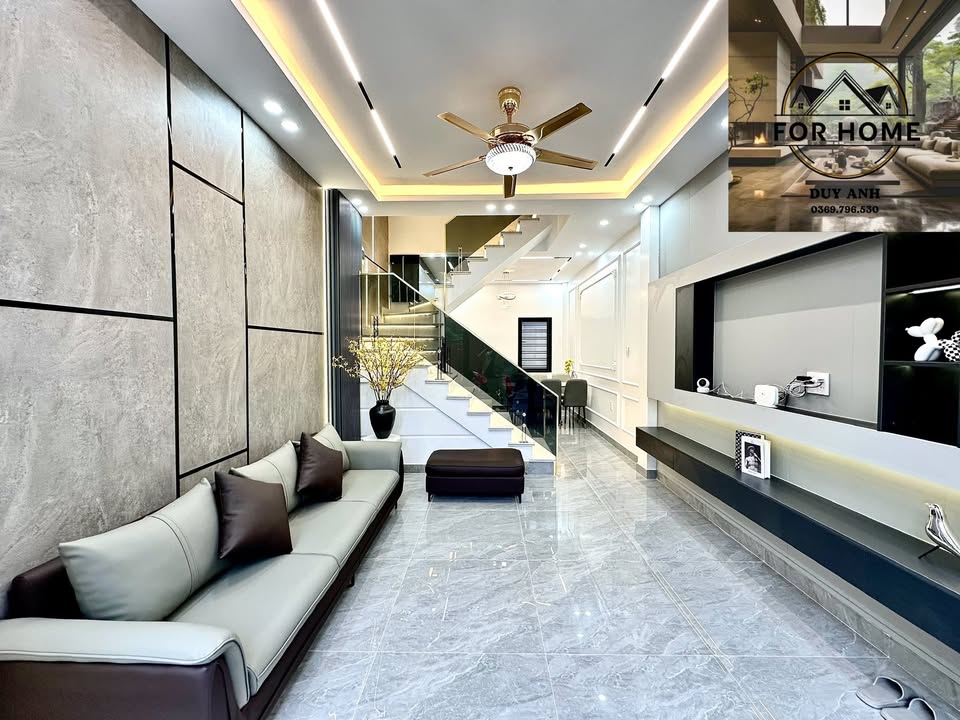 Nhà đẹp mặt ngõ phố Hồ Sen 40m² giá thỏa thuận - Xây mới hiện đại!