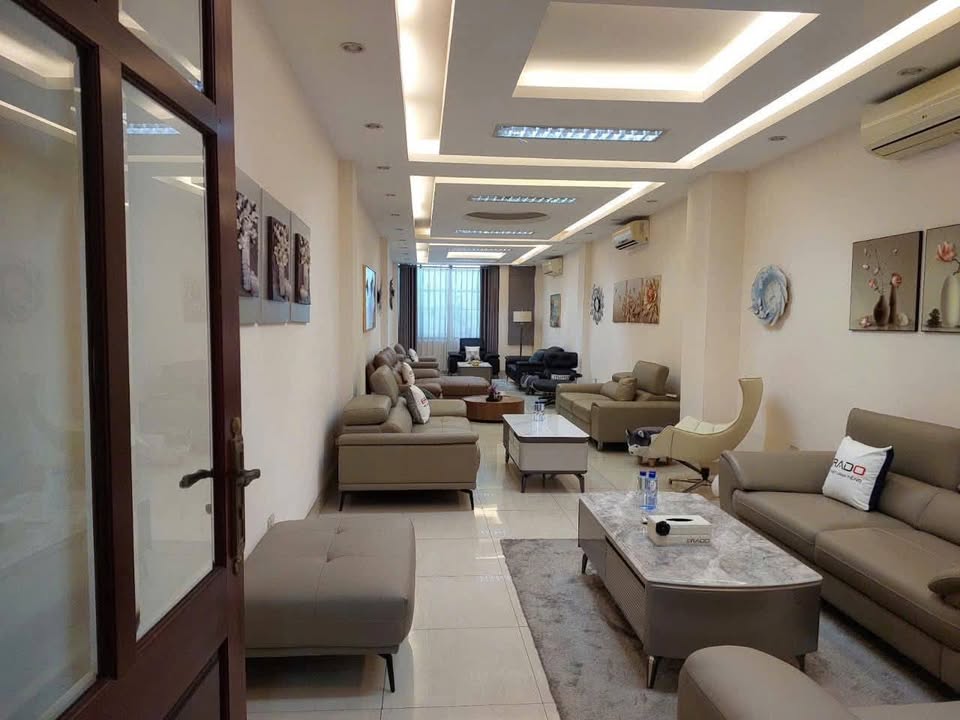 Cho thuê tòa nhà mặt phố Bạch Mai 122m² giá 110 triệu - Địa điểm kinh doanh lý tưởng!