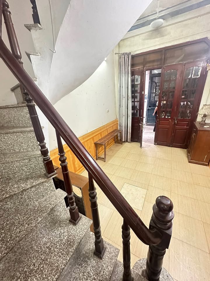 Cho thuê nhà nguyên căn 30m² tại Lĩnh Nam - Yên tĩnh, không chung chủ chỉ 9 triệu