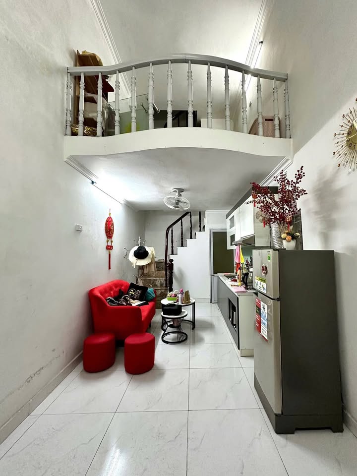 Nhà cho thuê ngõ chợ Khâm Thiên, Đống Đa - 20m² giá 8.5 triệu - Full nội thất