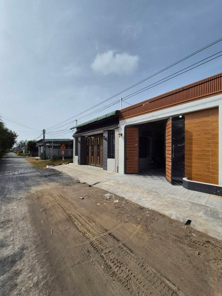 Nhà đẹp Ninh Phú, Tây Ninh 160m² chỉ 1.55 tỷ - An cư lý tưởng!