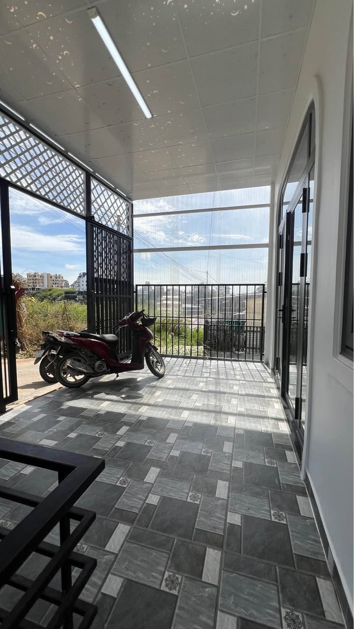 Nhà phố phường Xuân Hương 106m² giá 2 tỷ - Cơ hội đầu tư hấp dẫn!