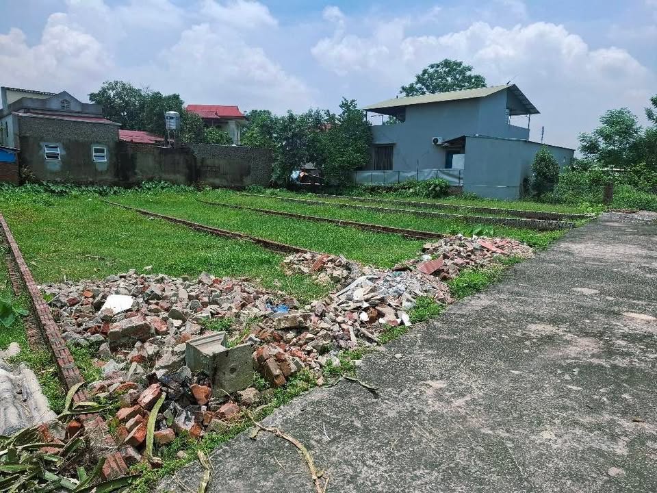 Đất nền Tiên Dược Sóc Sơn 146m² giá chỉ 2.1 tỷ - Sổ đỏ chính chủ, thuận tiện xây dựng!