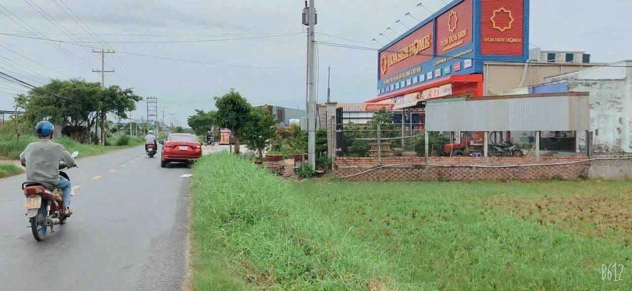 Đất thổ cư và đất lúa 1958m² mặt tiền tỉnh 833 - Giá tốt chỉ 11.5 tỷ!