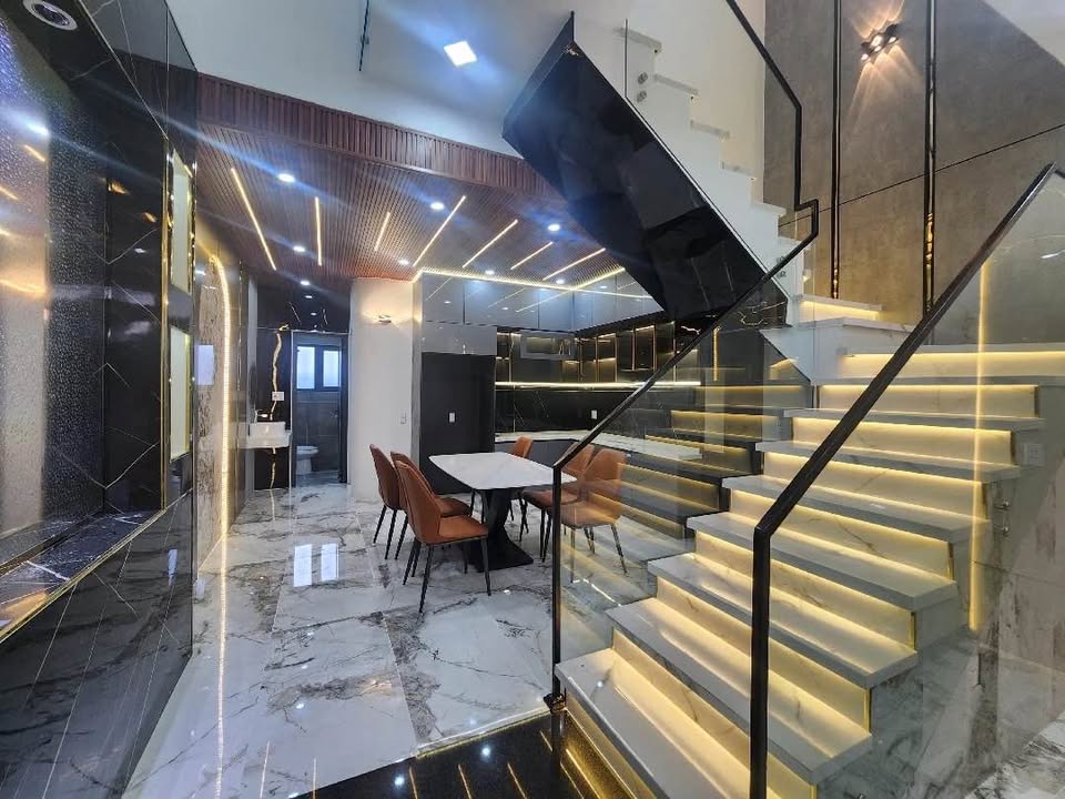 Nhà 3 tầng đường Vũ Miên, Hòa Xuân, Đà Nẵng 118m² - Thiết kế hiện đại, full nội thất!