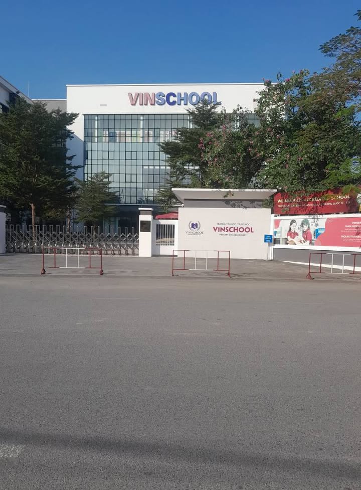 Nhà đẹp Hoài Đức 30m² giá 6 tỷ - Ô tô đỗ cửa, lô góc thoáng sáng!