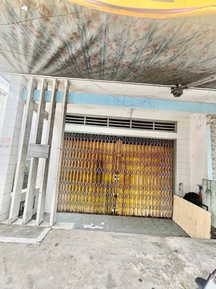 Bán nhà mặt tiền Nguyễn Trung Trực, Rạch Giá, 168m² - Kinh doanh sầm uất!