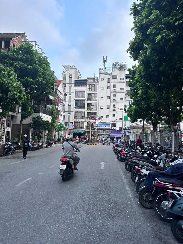 Nhà đẹp Minh Khai, 28m² giá 5.98 tỷ - Sẵn sàng ở ngay!