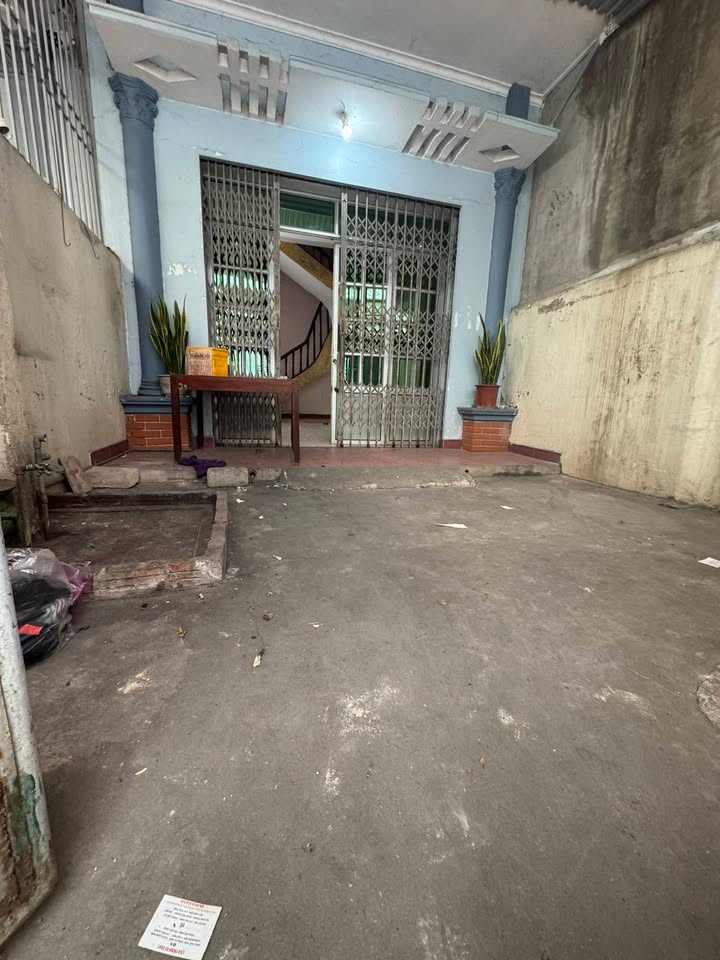 Nhà 3 tầng Lê Lợi, Phú Lộc 106m² giá 2 tỷ - Ô tô vào tận nhà!