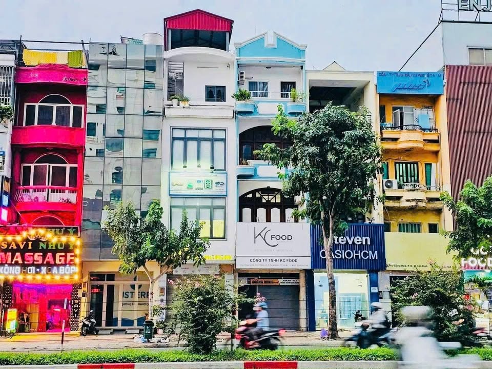 Nhà mặt tiền Cộng Hòa, quận Tân Bình, 160m², giá 53 tỷ - Cơ hội đầu tư sinh lời cao!