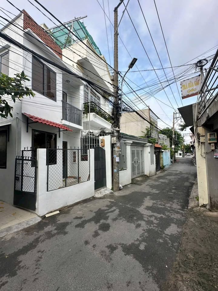 Nhà hẻm xe tải thông Phước Long B 64m² giá 6.4 tỷ - Đầu tư sinh lời ngay!