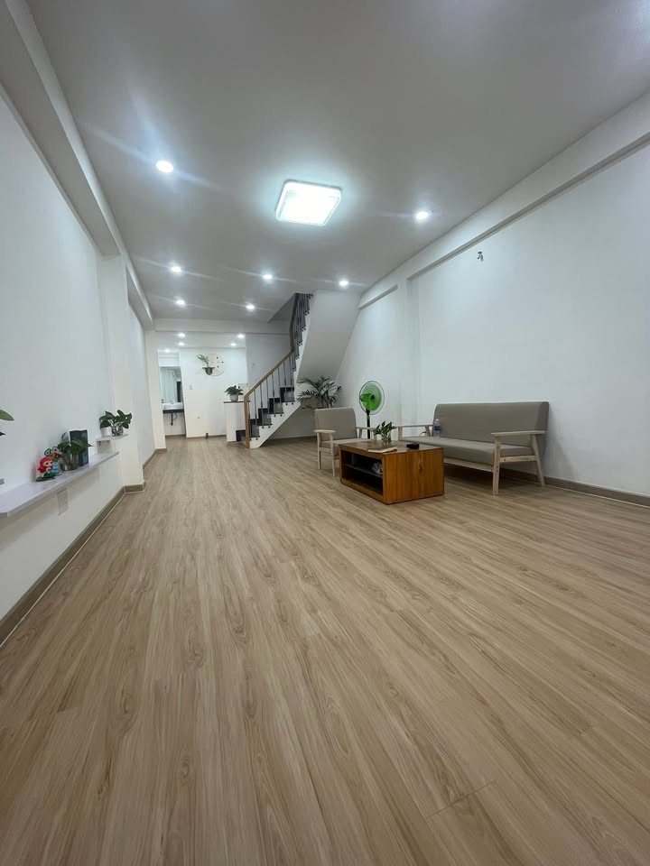 Nhà phố Thủ Đức 52m² giá 4.5 tỷ - Sổ hồng chính chủ, gần chợ