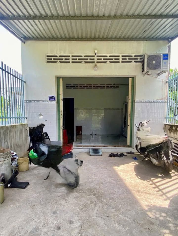 Nhà bán tại Bình Phú, Bến Tre 165m² giá 1.1 tỷ - Sổ hồng chính chủ, thổ cư 100%!