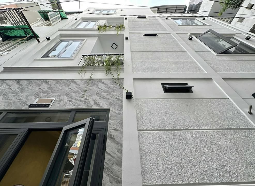 Nhà phố Hoàng Hoa Thám, Phú Nhuận 36m² giá 6 tỷ - Full nội thất, sẵn sàng vào ở!