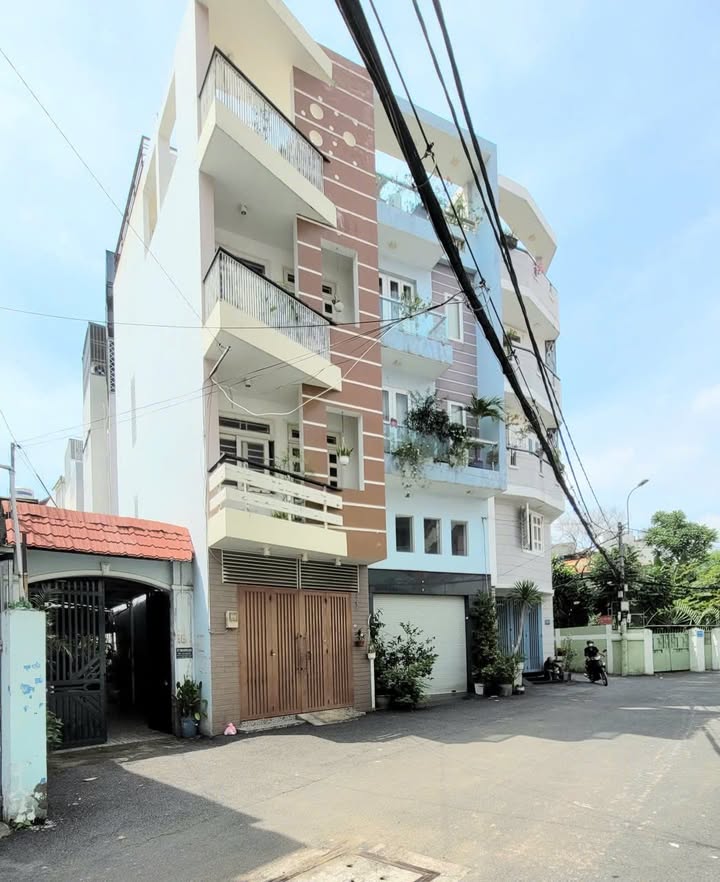 Nhà hẻm Nguyễn Văn Đậu, P.11, Q. Bình Thạnh 90.5m² giá 8.8 tỷ - Sẵn sàng vào ở ngay!