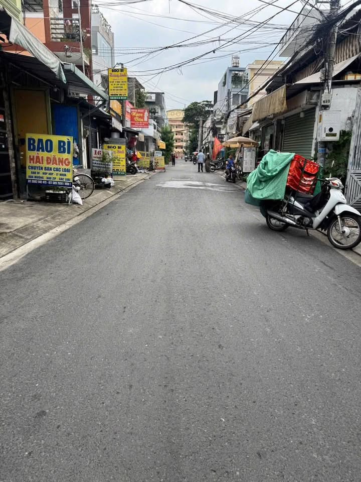 Nhà mặt tiền đường Nguyễn Ảnh Thủ, Quận 12, 50.4m², giá 5.5 tỷ - Vị trí kinh doanh sầm uất!