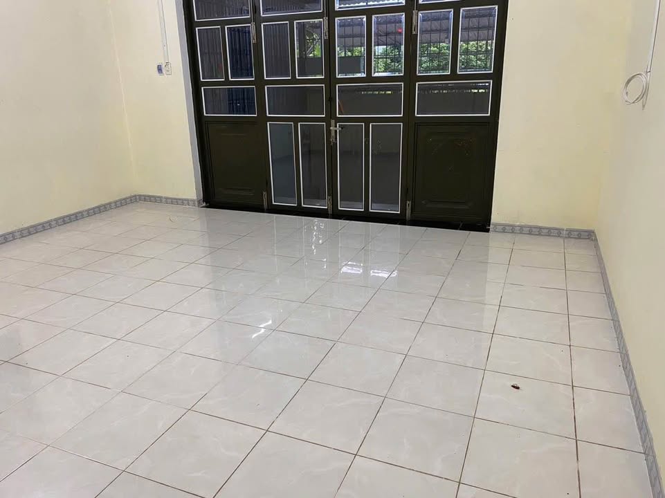 Nhà mặt đường Hồ Trọng Hiếu, Trường Chinh, Kon Tum 210m² giá chỉ 1.3 tỷ - Chính chủ bán gấp!