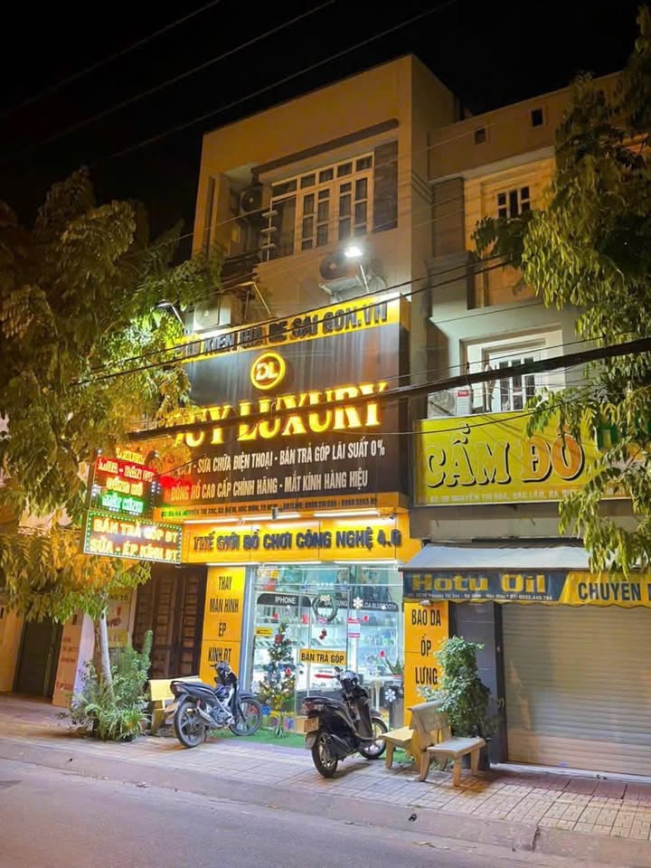 Nhà mặt tiền kinh doanh Bà Điểm 24m² giá 2.7 tỷ - Vị trí đắc địa, cho thuê 11 triệu/tháng!