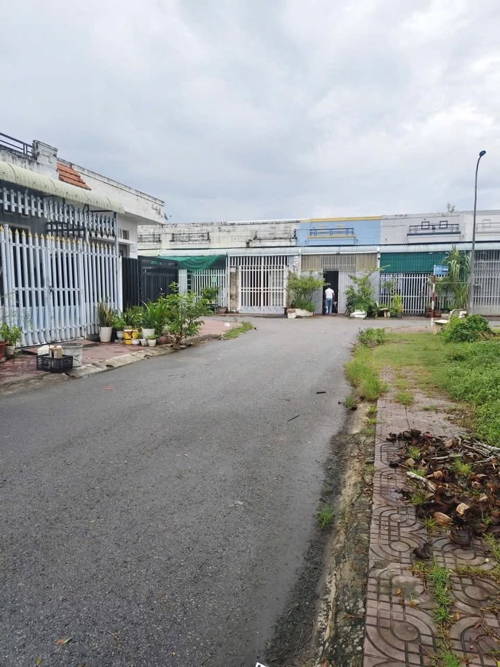 Nhà trệt đường D8, KĐT 5A Sóc Trăng 80m² giá 1.25 tỷ - Chính chủ bán ngay!