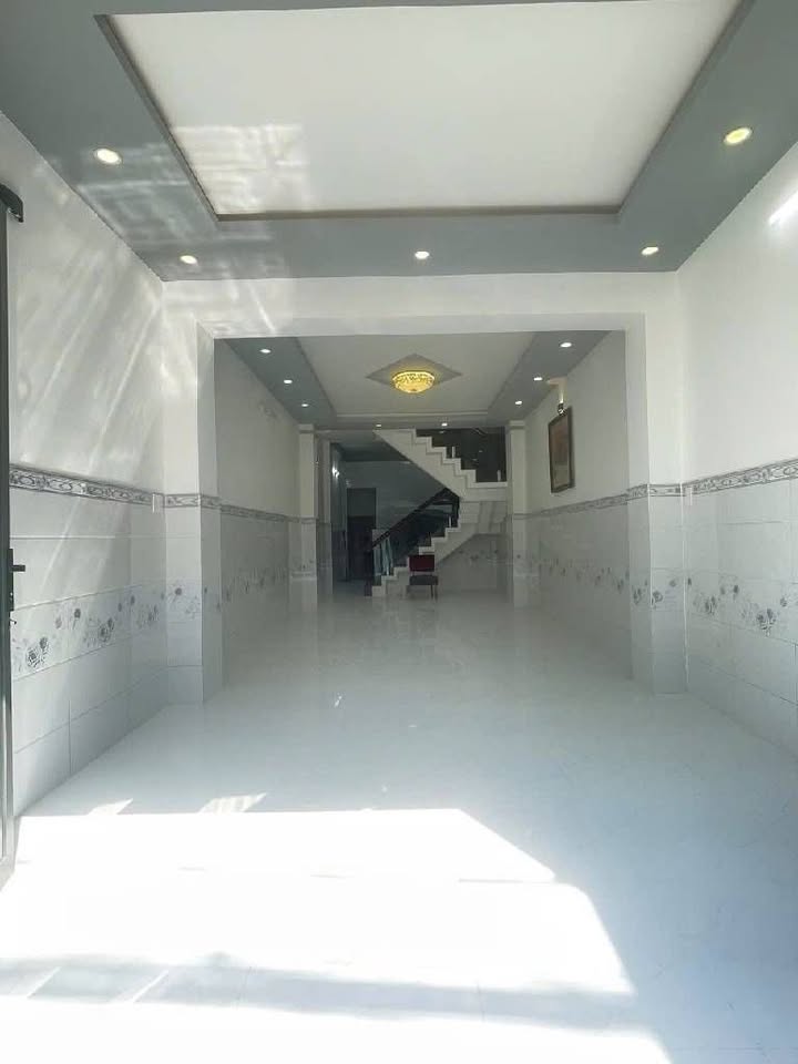 Nhà mặt tiền kinh doanh Lạc Long Quân Q11 48m² giá 14.9 tỷ - Sẵn sàng ở ngay!