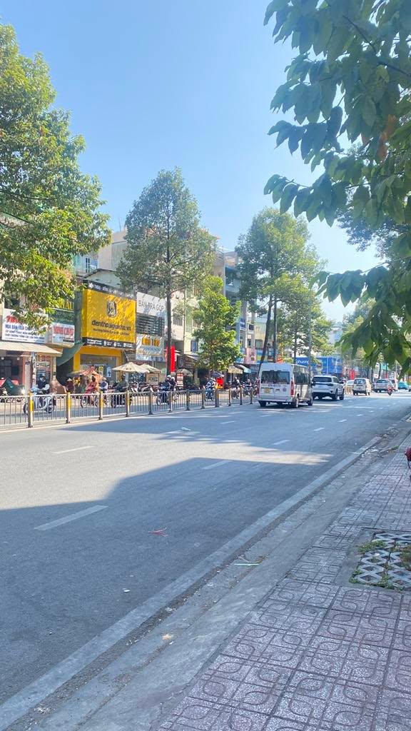 Nhà phố 3 tầng hẻm 4m đường 3/2, quận 11 giá 6.6 tỷ - Cơ hội đầu tư hiếm có!