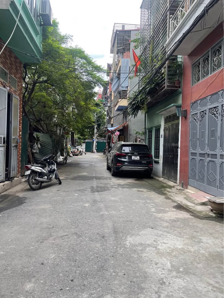 Nhà 6 tầng thang máy Xuân Đỉnh 40m² giá 11.3 tỷ - Hai mặt thoáng, an ninh tuyệt đối!