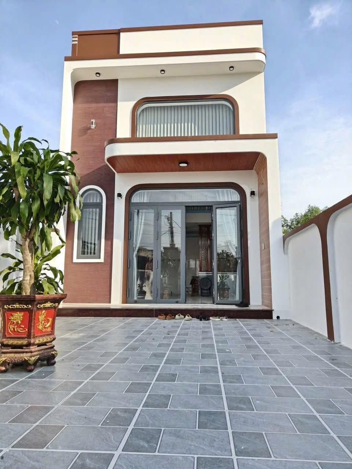 Nhà gác lửng An Ngãi Long Điền 100m² giá 2.65 tỷ - Thiết kế hiện đại, tiện ích đầy đủ!