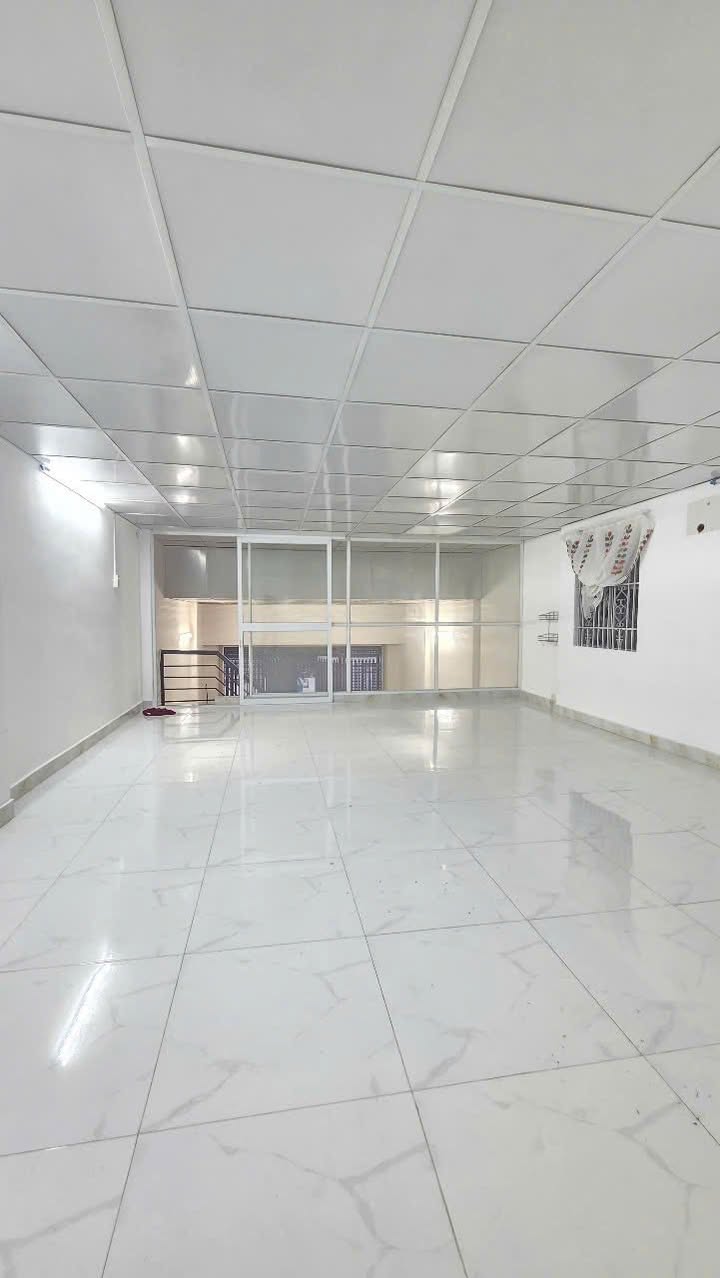 Nhà phố HXH Phạm Văn Bạch, Tân Bình 70m² giá 6.9 tỷ - Đầu tư sinh lời!